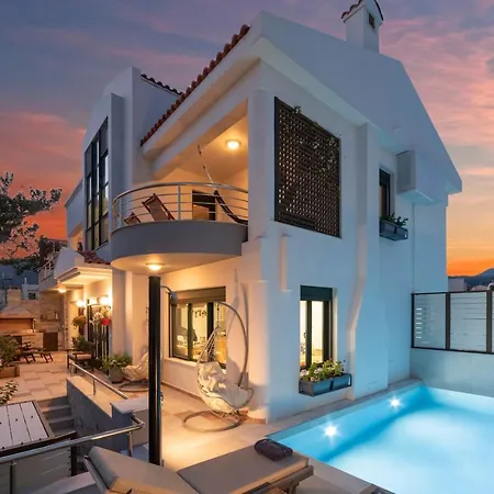 Paradisos Luxury Next To Koutsouras