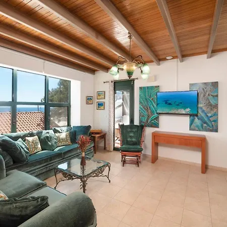 Paradisos Luxury Next To Villa