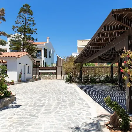Paradisos Luxury Next To Koutsouras