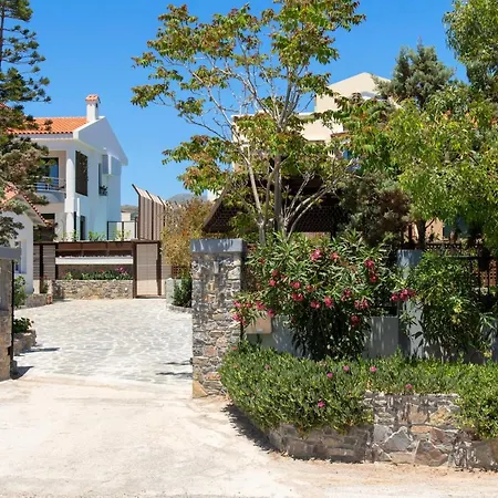 Villa Paradisos Luxury Next To Koutsouras
