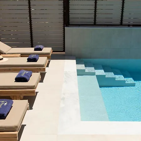 Paradisos Luxury Next To * Koutsouras