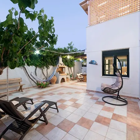 Paradisos Luxury Next To Vila *