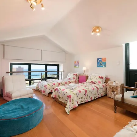 Paradisos Luxury Next To Vila