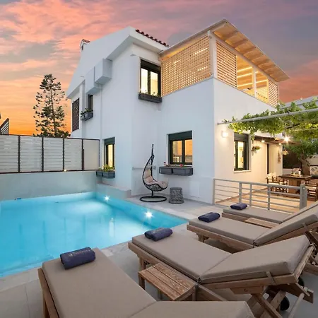 Paradisos Luxury Next To Vila