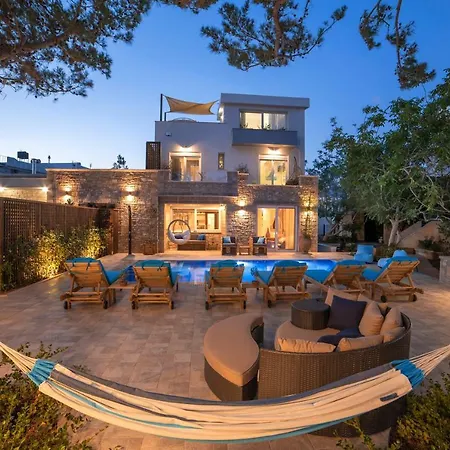 Vila Paradisos Luxury Next To Koutsourás